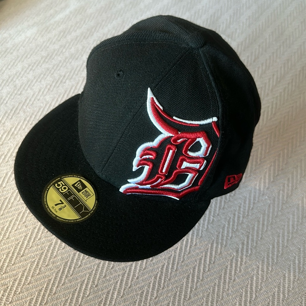 7 3/8 Detroit Tigers New Era Hat 2000s